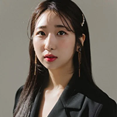 최수지